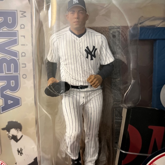 mariano rivera collector action figure - Picture 3 of 3